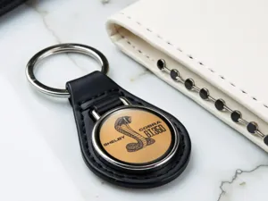 Shelby Porte-clé Perso Cuir Robuste Style Design